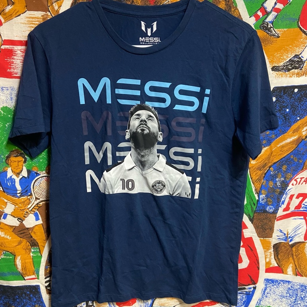 Mens Small Lionel Messi Soccer Teeshirt